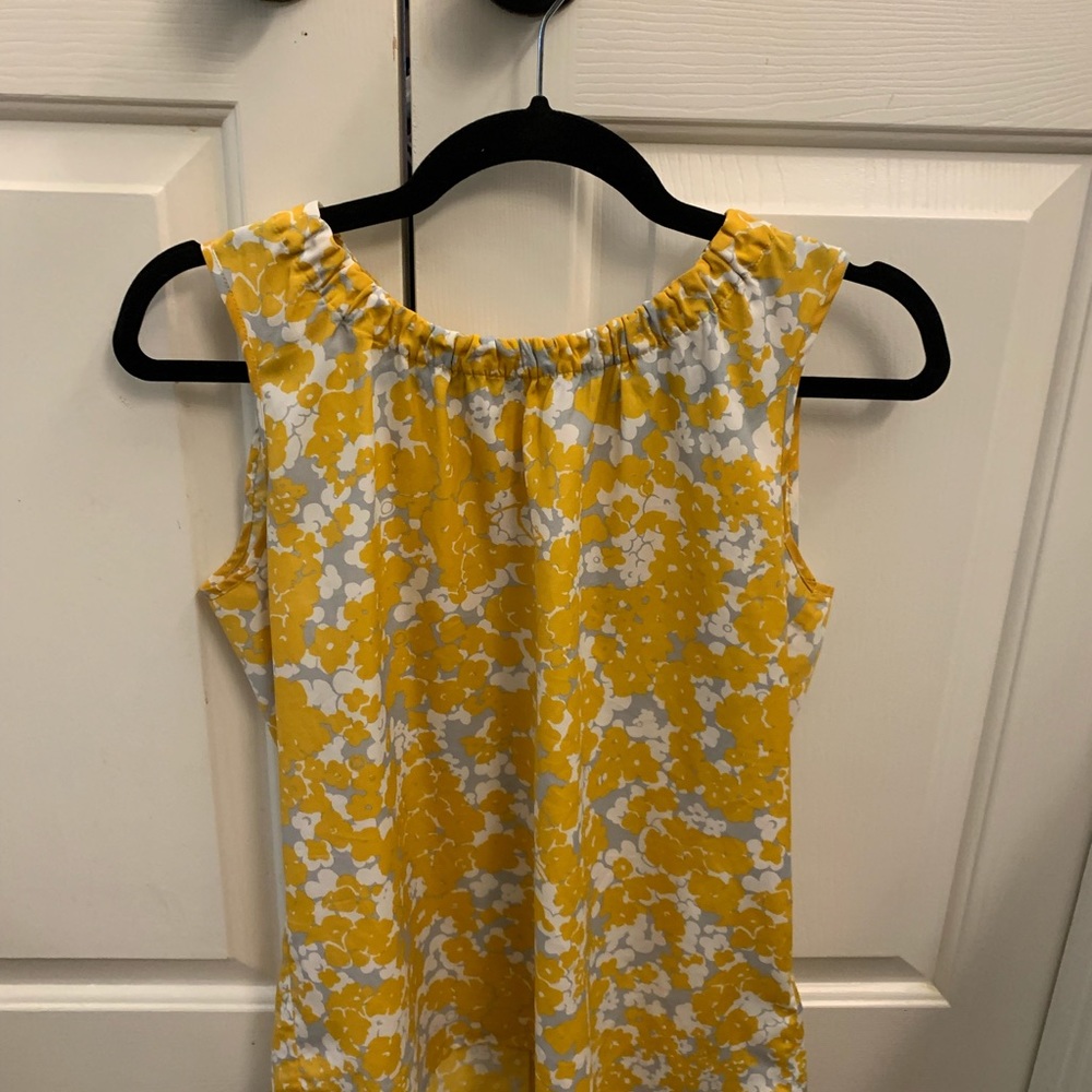 Banana Republic Factory floral blouse - Picture 2 of 2